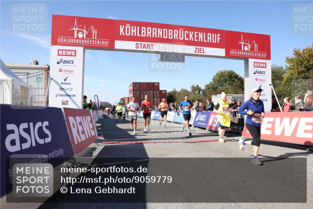 03.10.2025 - Köhlbrandbrückenlauf Lena Gebhardt http://msf.ph/oto/9059779 03.10.2025 13:10:26 Ziel 4147, 4364, 4429, 4479, 4710, 4711, 4774, 5029, 5689, 6024, 6294, 6587, 6781, 6782 meine-sportfotos.de