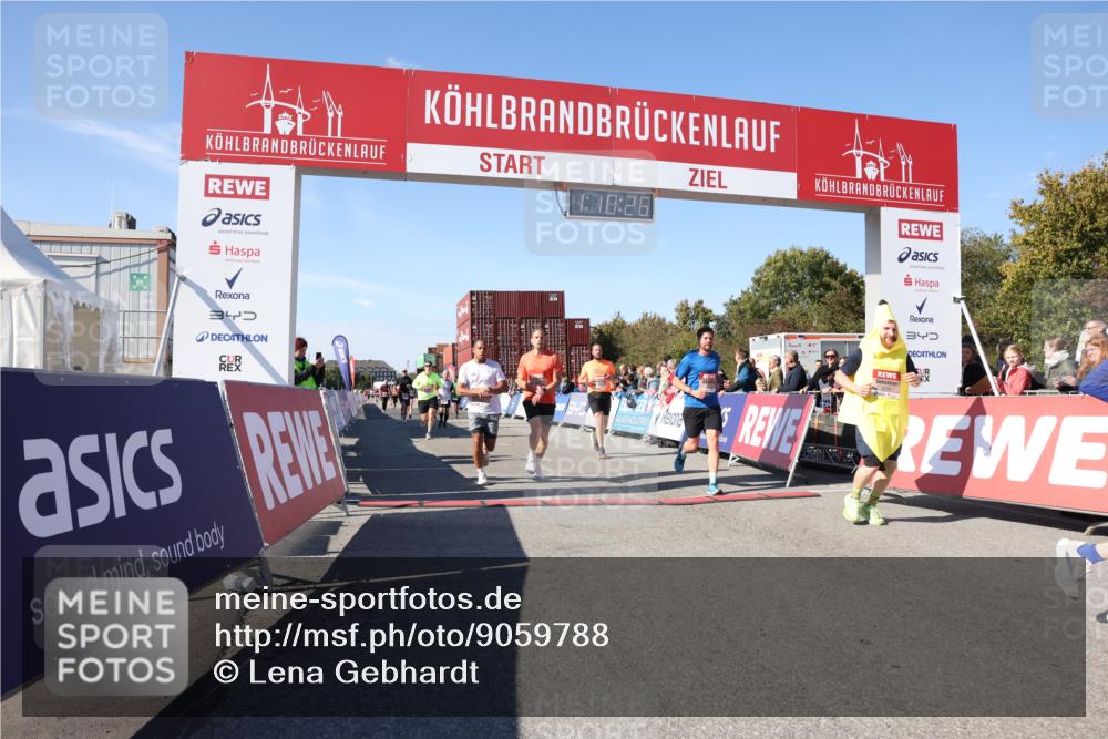 03.10.2025 - Köhlbrandbrückenlauf Lena Gebhardt http://msf.ph/oto/9059788 03.10.2025 13:10:27 Ziel 4147, 4364, 4386, 4429, 4479, 4710, 4711, 4774, 5383, 5689, 5738, 5889, 6024, 6177, 6294, 6587, 6779, 6781, 6782 meine-sportfotos.de