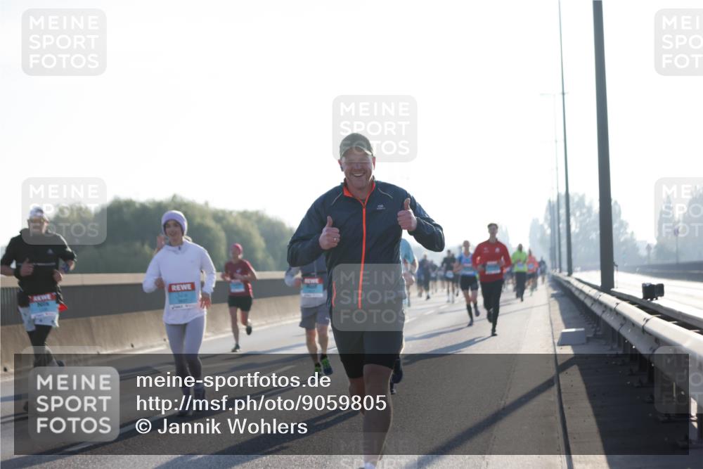 03.10.2025 - Köhlbrandbrückenlauf Jannik Wohlers http://msf.ph/oto/9059805 03.10.2025 09:14:30 Position 3  meine-sportfotos.de