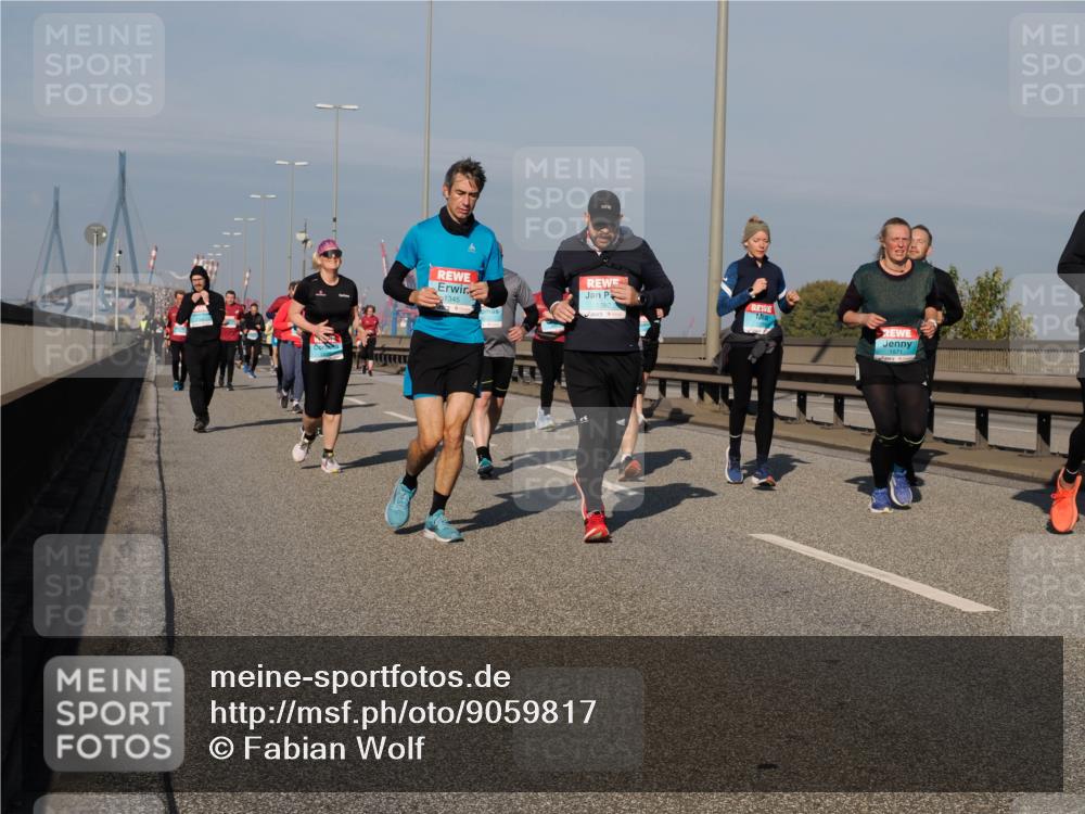03.10.2025 - Köhlbrandbrückenlauf Fabian Wolf http://msf.ph/oto/9059817 03.10.2025 10:05:00 Position 3 1345 meine-sportfotos.de