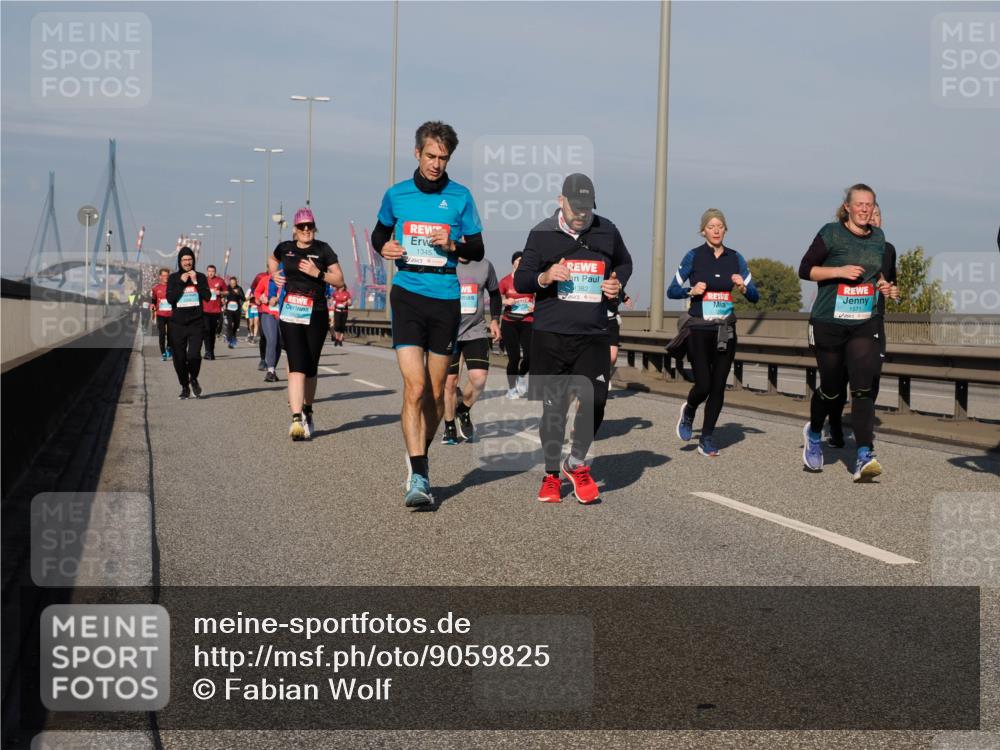 03.10.2025 - Köhlbrandbrückenlauf Fabian Wolf http://msf.ph/oto/9059825 03.10.2025 10:05:00 Position 3 1345, 1382, 1571 meine-sportfotos.de