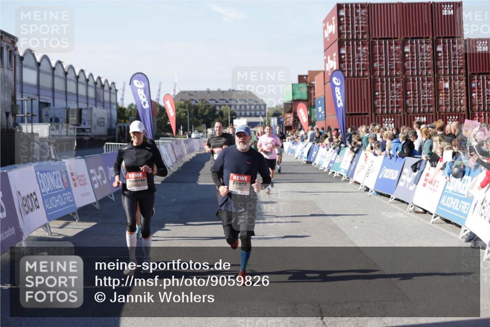03.10.2025 - Köhlbrandbrückenlauf Jannik Wohlers http://msf.ph/oto/9059826 03.10.2025 13:12:35 Ziel 4048, 4189, 4609, 4638, 4700, 4745, 4858, 4864, 4873, 4973, 5874, 6466, 6588 meine-sportfotos.de