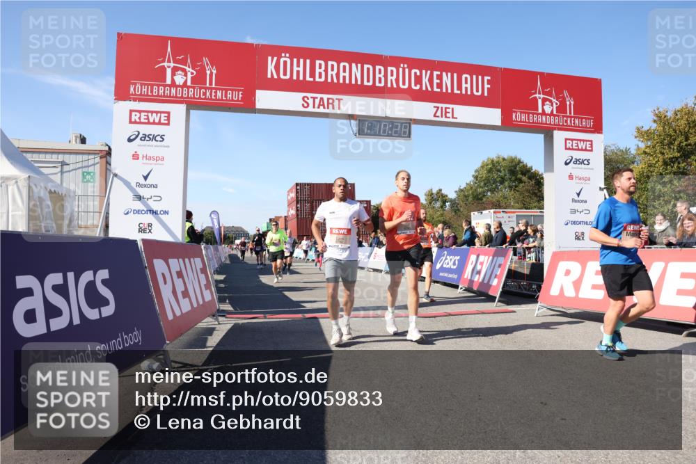 03.10.2025 - Köhlbrandbrückenlauf Lena Gebhardt http://msf.ph/oto/9059833 03.10.2025 13:10:28 Ziel 4147, 4364, 4386, 4429, 4479, 4710, 4711, 4774, 5229, 5383, 5689, 5738, 5889, 6024, 6177, 6294, 6587, 6779, 6781, 6782 meine-sportfotos.de