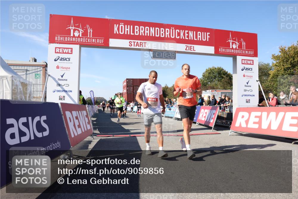 03.10.2025 - Köhlbrandbrückenlauf Lena Gebhardt http://msf.ph/oto/9059856 03.10.2025 13:10:29 Ziel 4147, 4386, 4429, 4479, 4710, 4711, 4774, 5229, 5383, 5689, 5738, 5889, 6024, 6177, 6294, 6779, 6781, 6782 meine-sportfotos.de