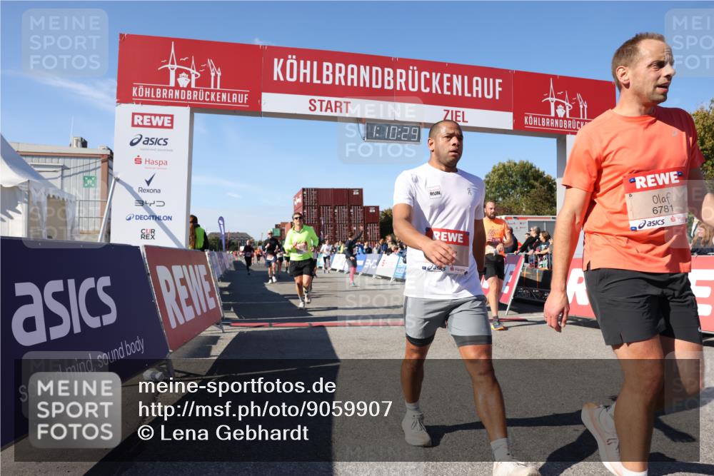 03.10.2025 - Köhlbrandbrückenlauf Lena Gebhardt http://msf.ph/oto/9059907 03.10.2025 13:10:30 Ziel 4386, 4429, 4479, 4710, 4711, 4774, 5229, 5383, 5689, 5738, 5889, 6024, 6177, 6294, 6779, 6781, 6782 meine-sportfotos.de