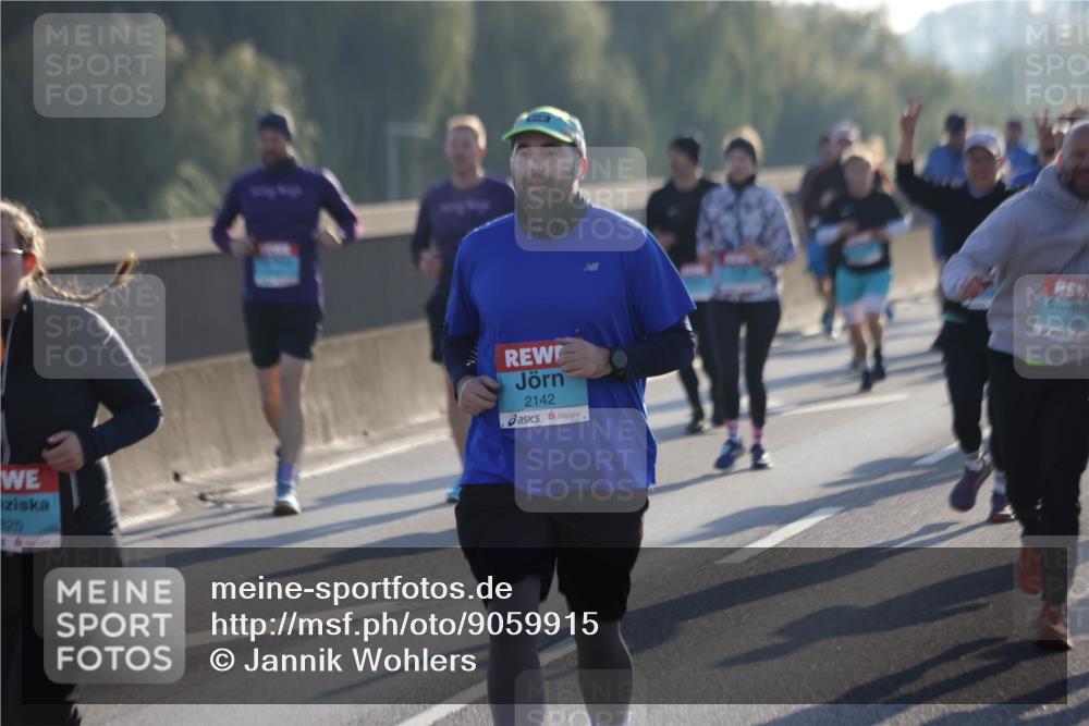 03.10.2025 - Köhlbrandbrückenlauf Jannik Wohlers http://msf.ph/oto/9059915 03.10.2025 09:22:26 Position 3 325, 2142 meine-sportfotos.de