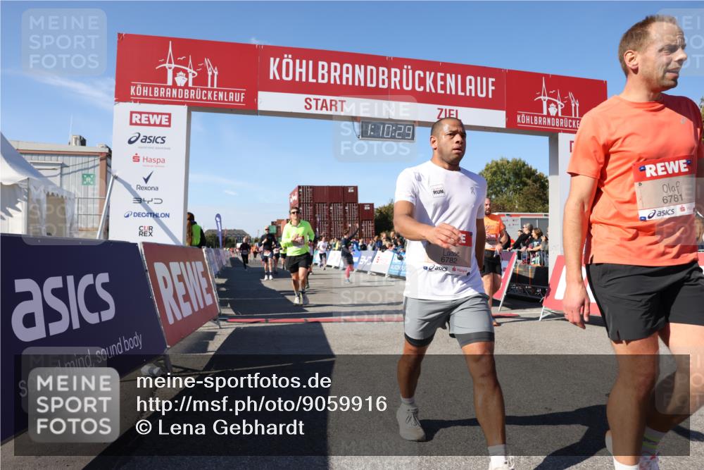 03.10.2025 - Köhlbrandbrückenlauf Lena Gebhardt http://msf.ph/oto/9059916 03.10.2025 13:10:30 Ziel 4386, 4429, 4479, 4710, 4711, 4774, 5229, 5383, 5689, 5738, 5889, 6024, 6177, 6294, 6779, 6781, 6782 meine-sportfotos.de