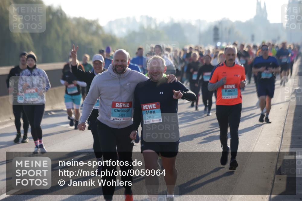 03.10.2025 - Köhlbrandbrückenlauf Jannik Wohlers http://msf.ph/oto/9059964 03.10.2025 09:22:27 Position 3 2424, 2460, 3576 meine-sportfotos.de