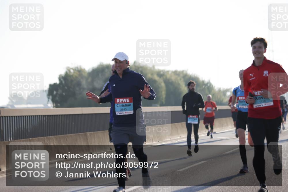 03.10.2025 - Köhlbrandbrückenlauf Jannik Wohlers http://msf.ph/oto/9059972 03.10.2025 09:14:35 Position 3 2843, 1118 meine-sportfotos.de