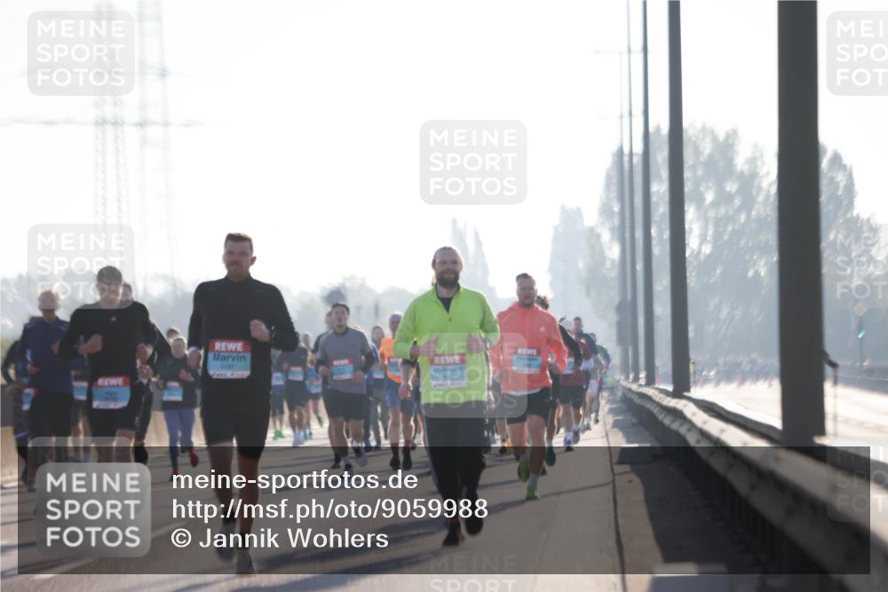 03.10.2025 - Köhlbrandbrückenlauf Jannik Wohlers http://msf.ph/oto/9059988 03.10.2025 09:14:36 Position 3 1197 meine-sportfotos.de