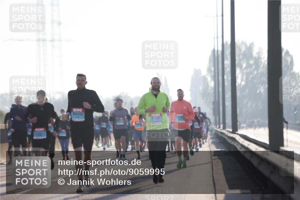 03.10.2025 - Köhlbrandbrückenlauf Jannik Wohlers http://msf.ph/oto/9059995 03.10.2025 09:14:36 Position 3 1197 meine-sportfotos.de
