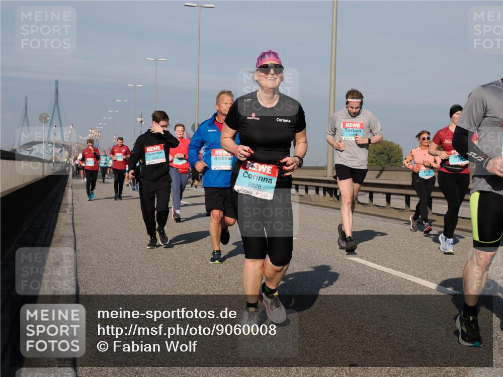 03.10.2025 - Köhlbrandbrückenlauf Fabian Wolf http://msf.ph/oto/9060008 03.10.2025 10:05:04 Position 3 2396, 2556, 2158, 2828 meine-sportfotos.de