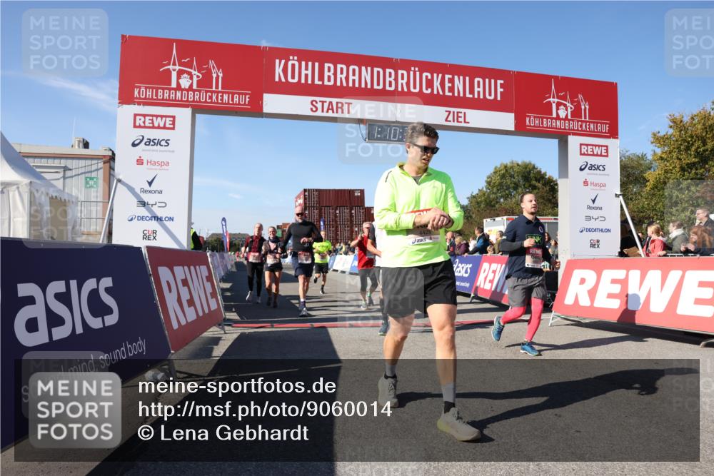 03.10.2025 - Köhlbrandbrückenlauf Lena Gebhardt http://msf.ph/oto/9060014 03.10.2025 13:10:33 Ziel 4386, 4429, 4479, 4514, 4710, 4711, 4774, 5229, 5383, 5689, 5738, 5889, 6024, 6177, 6294, 6779, 6781, 6782 meine-sportfotos.de