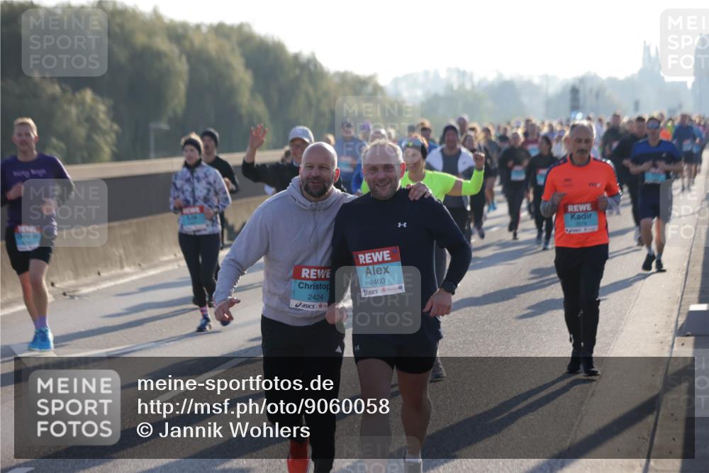 03.10.2025 - Köhlbrandbrückenlauf Jannik Wohlers http://msf.ph/oto/9060058 03.10.2025 09:22:28 Position 3 2424, 2460, 3576 meine-sportfotos.de