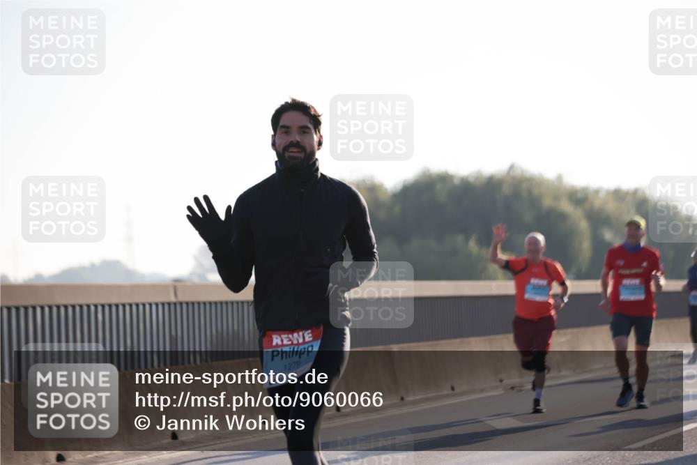 03.10.2025 - Köhlbrandbrückenlauf Jannik Wohlers http://msf.ph/oto/9060066 03.10.2025 09:14:38 Position 3 1279 meine-sportfotos.de