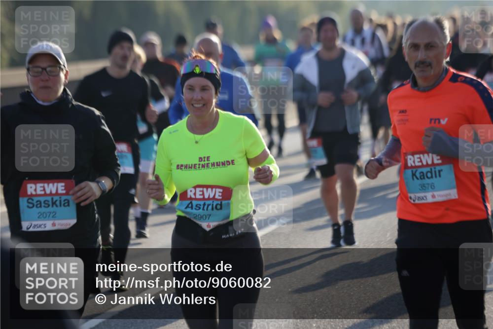 03.10.2025 - Köhlbrandbrückenlauf Jannik Wohlers http://msf.ph/oto/9060082 03.10.2025 09:22:30 Position 3 2072, 2907, 200, 3576 meine-sportfotos.de
