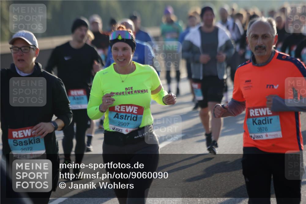 03.10.2025 - Köhlbrandbrückenlauf Jannik Wohlers http://msf.ph/oto/9060090 03.10.2025 09:22:30 Position 3 2072, 2907, 200, 3576 meine-sportfotos.de
