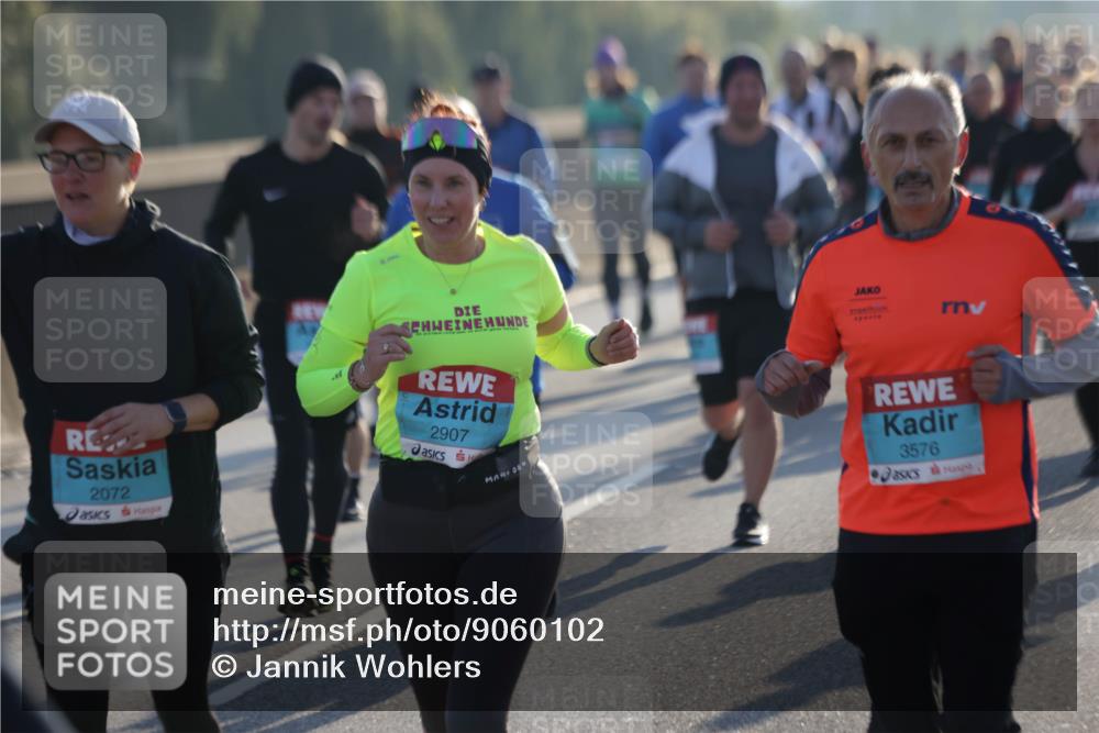 03.10.2025 - Köhlbrandbrückenlauf Jannik Wohlers http://msf.ph/oto/9060102 03.10.2025 09:22:30 Position 3 2072, 135778, 2907, 24, 3576 meine-sportfotos.de