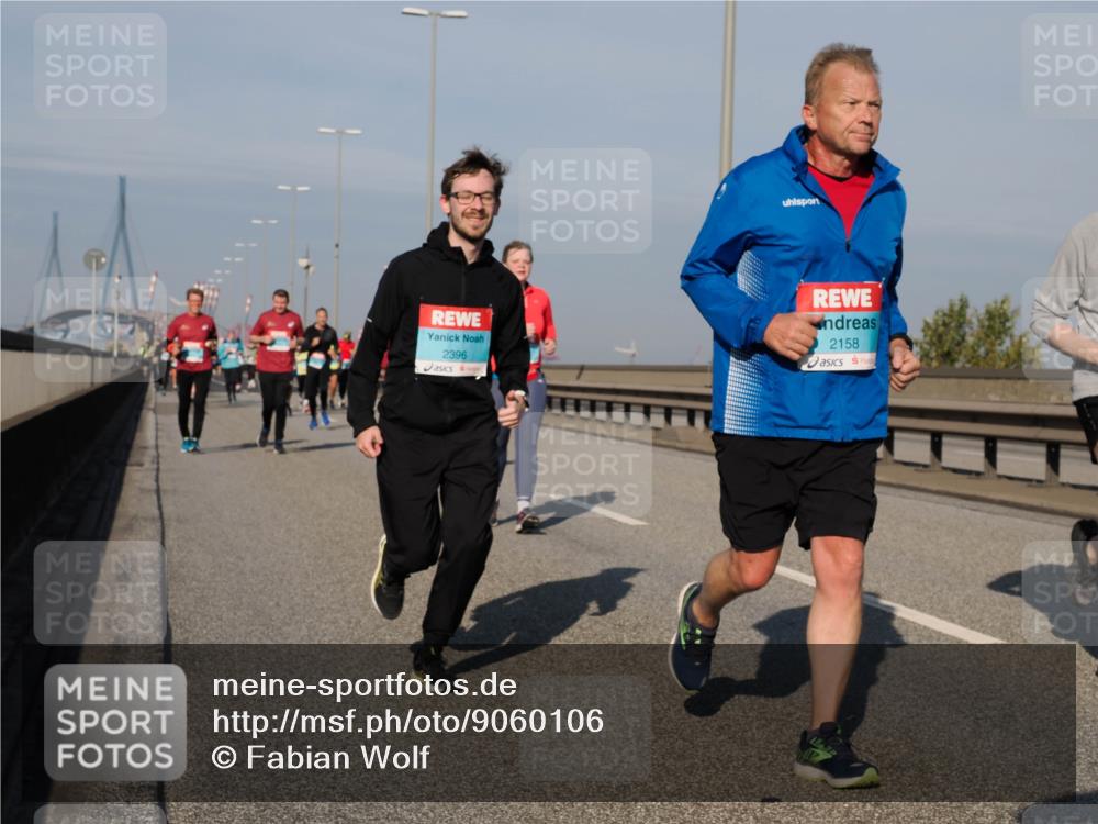 03.10.2025 - Köhlbrandbrückenlauf Fabian Wolf http://msf.ph/oto/9060106 03.10.2025 10:05:06 Position 3 2396, 2158 meine-sportfotos.de