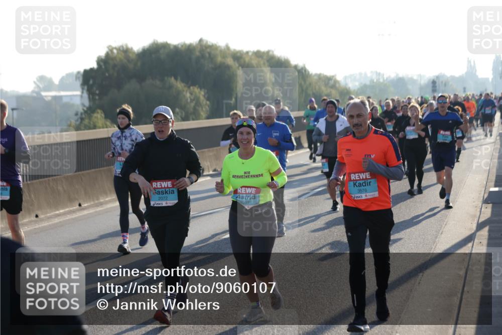 03.10.2025 - Köhlbrandbrückenlauf Jannik Wohlers http://msf.ph/oto/9060107 03.10.2025 09:22:31 Position 3 2072, 2907, 3576 meine-sportfotos.de