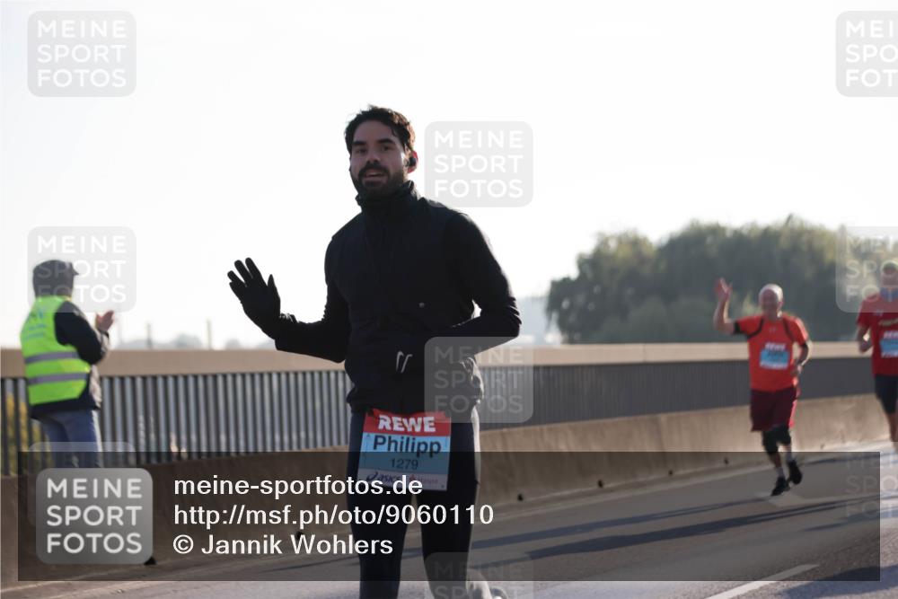 03.10.2025 - Köhlbrandbrückenlauf Jannik Wohlers http://msf.ph/oto/9060110 03.10.2025 09:14:39 Position 3 1279 meine-sportfotos.de
