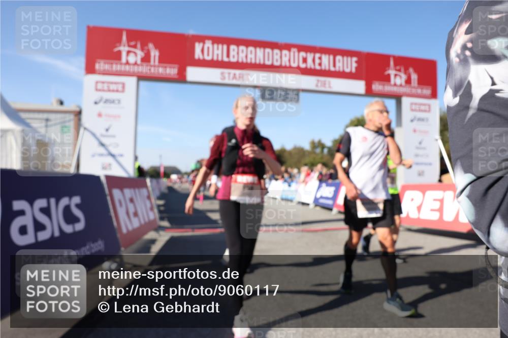 03.10.2025 - Köhlbrandbrückenlauf Lena Gebhardt http://msf.ph/oto/9060117 03.10.2025 13:10:36 Ziel 4386, 4429, 4514, 4711, 5229, 5383, 5410, 5689, 5738, 5889, 6024, 6177, 6269, 6273, 6294, 6779, 6781, 6782 meine-sportfotos.de
