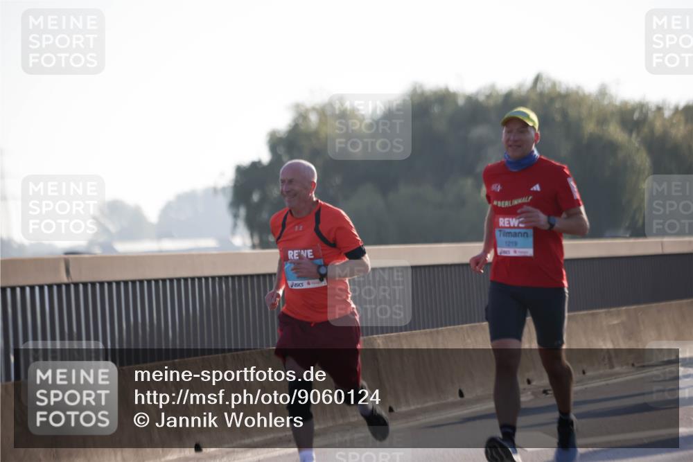 03.10.2025 - Köhlbrandbrückenlauf Jannik Wohlers http://msf.ph/oto/9060124 03.10.2025 09:14:40 Position 3 1219 meine-sportfotos.de