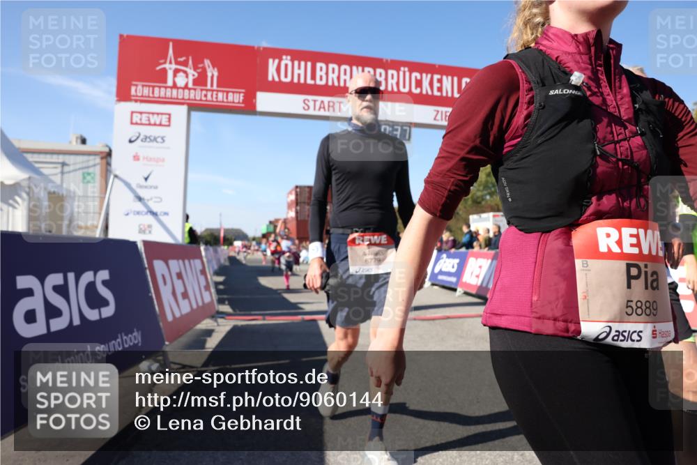 03.10.2025 - Köhlbrandbrückenlauf Lena Gebhardt http://msf.ph/oto/9060144 03.10.2025 13:10:37 Ziel 4386, 4429, 4488, 4514, 5229, 5383, 5410, 5689, 5738, 5753, 5889, 6024, 6177, 6269, 6273, 6294, 6779, 6782 meine-sportfotos.de