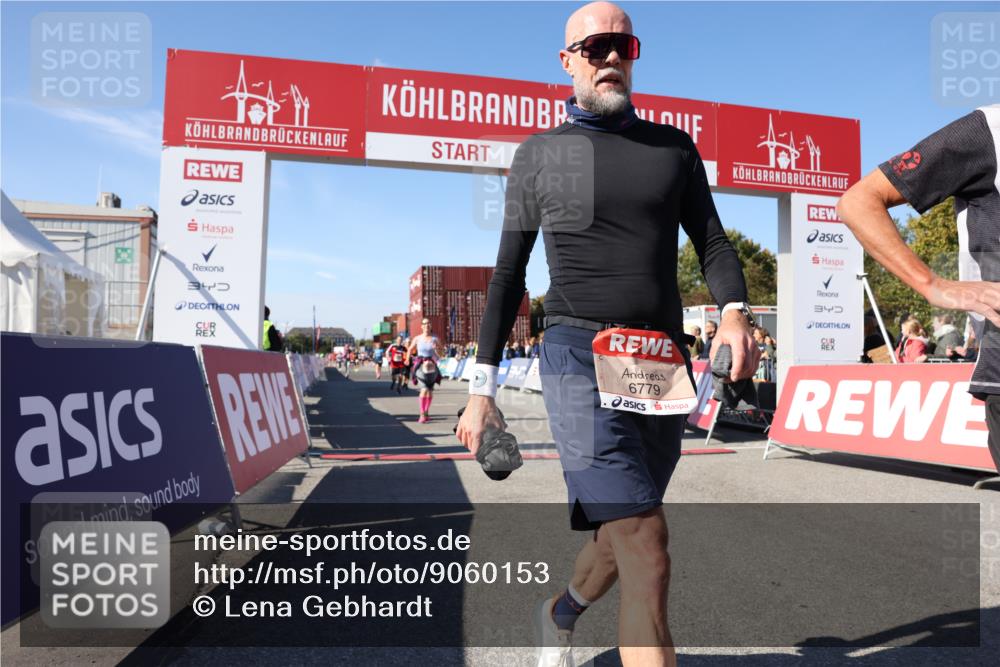 03.10.2025 - Köhlbrandbrückenlauf Lena Gebhardt http://msf.ph/oto/9060153 03.10.2025 13:10:38 Ziel 4386, 4429, 4488, 4514, 5229, 5383, 5410, 5689, 5738, 5753, 5889, 6024, 6177, 6269, 6273, 6294, 6779 meine-sportfotos.de
