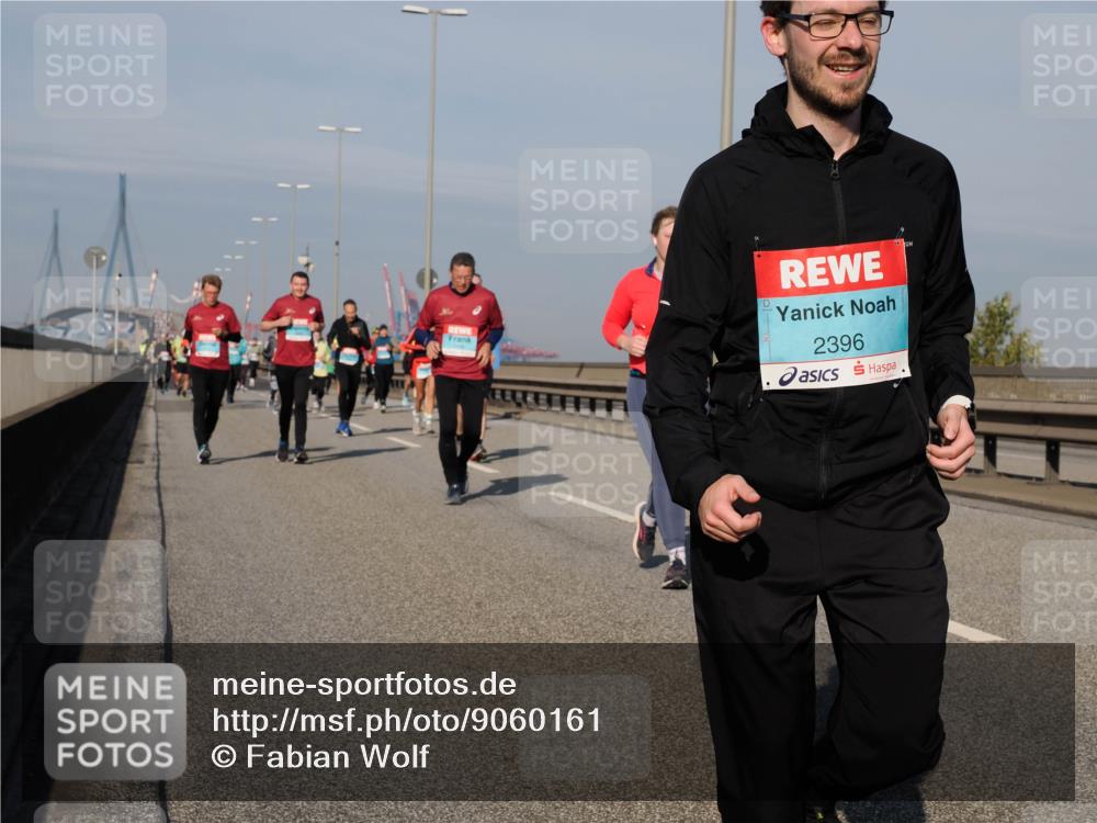 03.10.2025 - Köhlbrandbrückenlauf Fabian Wolf http://msf.ph/oto/9060161 03.10.2025 10:05:07 Position 3 2396 meine-sportfotos.de