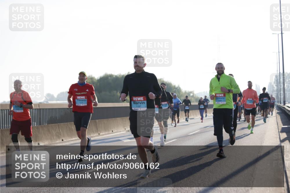 03.10.2025 - Köhlbrandbrückenlauf Jannik Wohlers http://msf.ph/oto/9060162 03.10.2025 09:14:41 Position 3 1219, 1197 meine-sportfotos.de