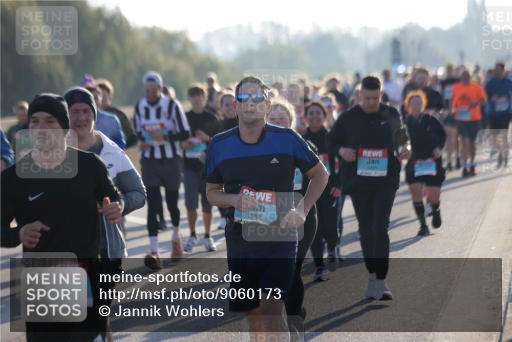 03.10.2025 - Köhlbrandbrückenlauf Jannik Wohlers http://msf.ph/oto/9060173 03.10.2025 09:22:33 Position 3 1877, 1655, 3395 meine-sportfotos.de