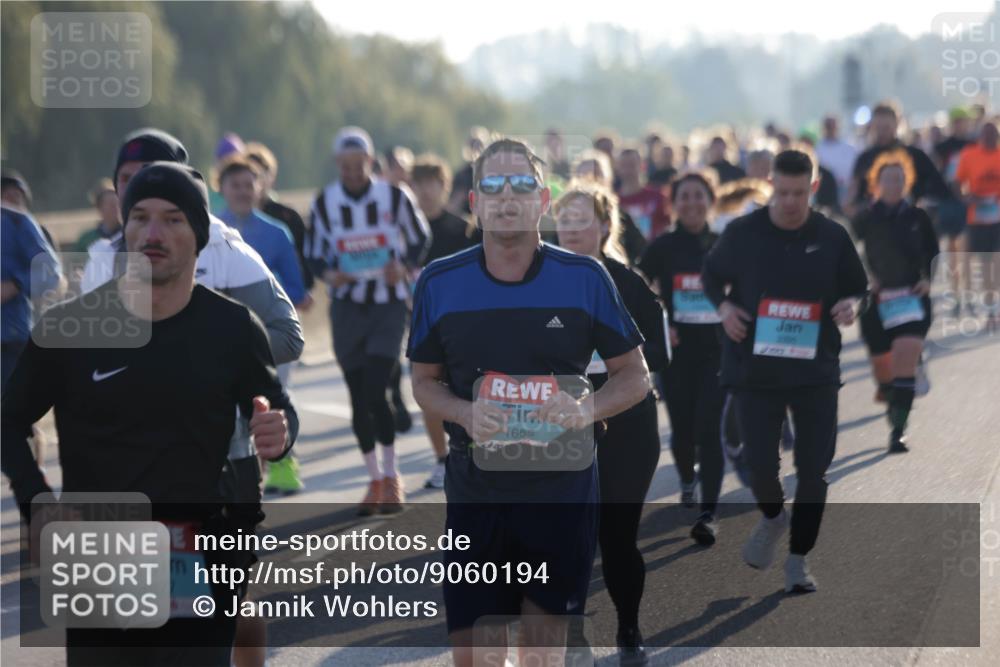 03.10.2025 - Köhlbrandbrückenlauf Jannik Wohlers http://msf.ph/oto/9060194 03.10.2025 09:22:33 Position 3 1877, 1655, 3395 meine-sportfotos.de