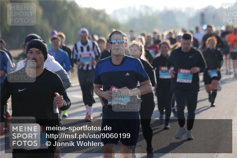 03.10.2025 - Köhlbrandbrückenlauf Jannik Wohlers http://msf.ph/oto/9060199 03.10.2025 09:22:33 Position 3 1877, 1655, 3395 meine-sportfotos.de