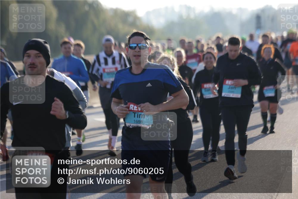 03.10.2025 - Köhlbrandbrückenlauf Jannik Wohlers http://msf.ph/oto/9060205 03.10.2025 09:22:33 Position 3 1877, 1655, 3395 meine-sportfotos.de