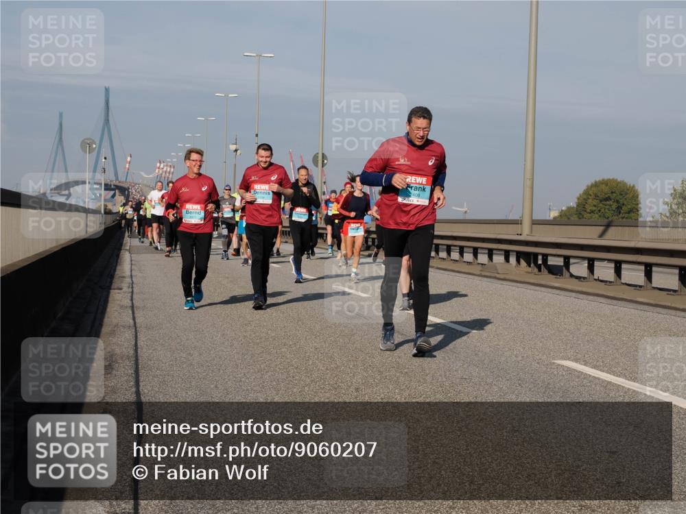 03.10.2025 - Köhlbrandbrückenlauf Fabian Wolf http://msf.ph/oto/9060207 03.10.2025 10:05:09 Position 3 2408 meine-sportfotos.de
