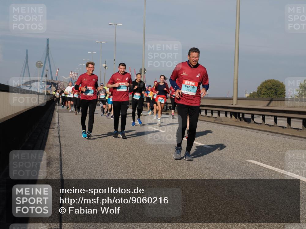 03.10.2025 - Köhlbrandbrückenlauf Fabian Wolf http://msf.ph/oto/9060216 03.10.2025 10:05:09 Position 3 2408 meine-sportfotos.de