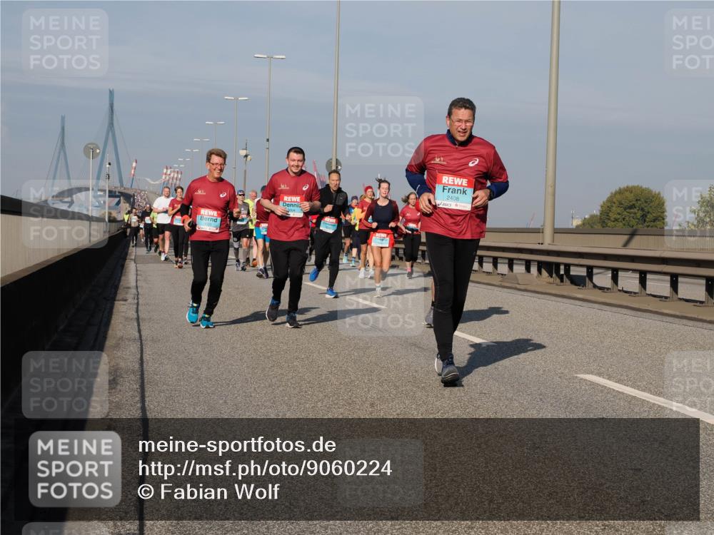 03.10.2025 - Köhlbrandbrückenlauf Fabian Wolf http://msf.ph/oto/9060224 03.10.2025 10:05:09 Position 3 2408 meine-sportfotos.de
