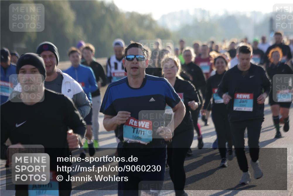 03.10.2025 - Köhlbrandbrückenlauf Jannik Wohlers http://msf.ph/oto/9060230 03.10.2025 09:22:33 Position 3 1877, 1655, 3395 meine-sportfotos.de