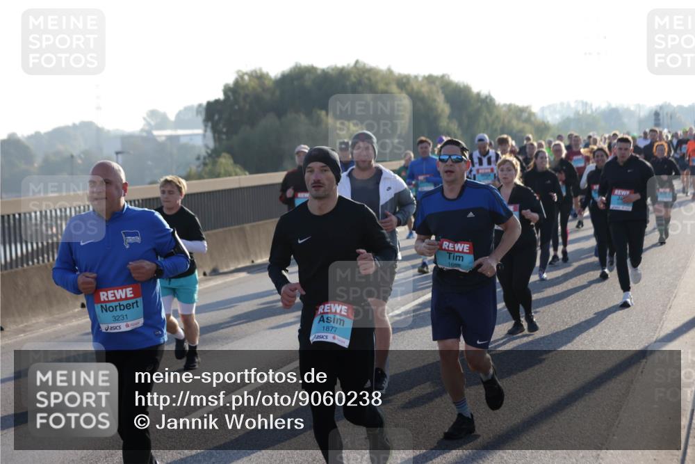 03.10.2025 - Köhlbrandbrückenlauf Jannik Wohlers http://msf.ph/oto/9060238 03.10.2025 09:22:34 Position 3 3231, 1877, 1655 meine-sportfotos.de