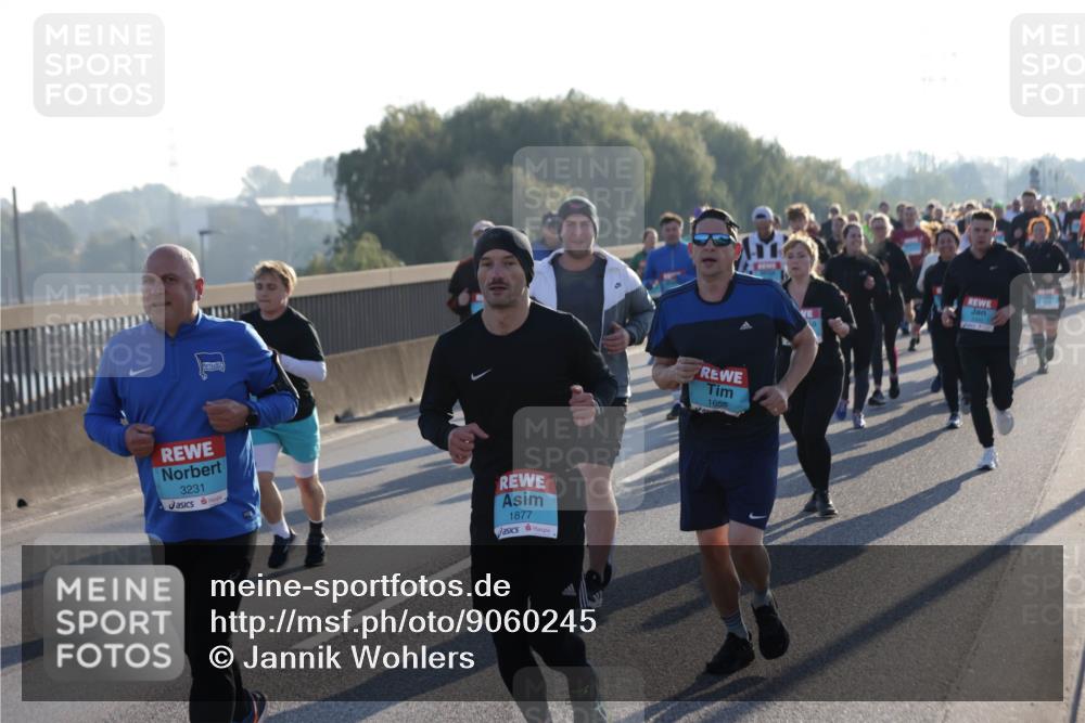 03.10.2025 - Köhlbrandbrückenlauf Jannik Wohlers http://msf.ph/oto/9060245 03.10.2025 09:22:34 Position 3 3231, 1877, 1655 meine-sportfotos.de