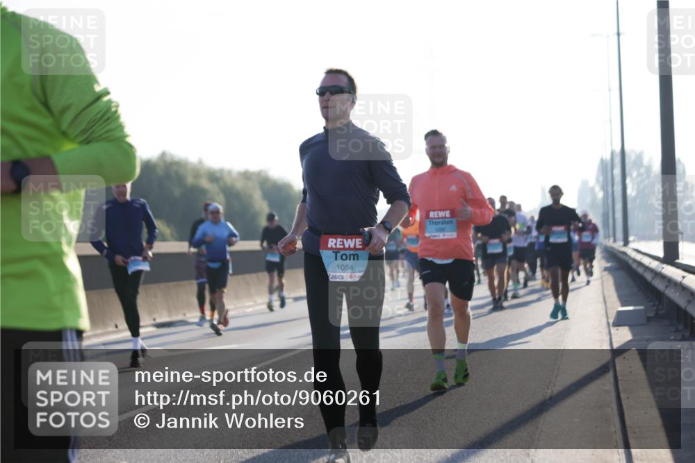 03.10.2025 - Köhlbrandbrückenlauf Jannik Wohlers http://msf.ph/oto/9060261 03.10.2025 09:14:43 Position 3 1054 meine-sportfotos.de