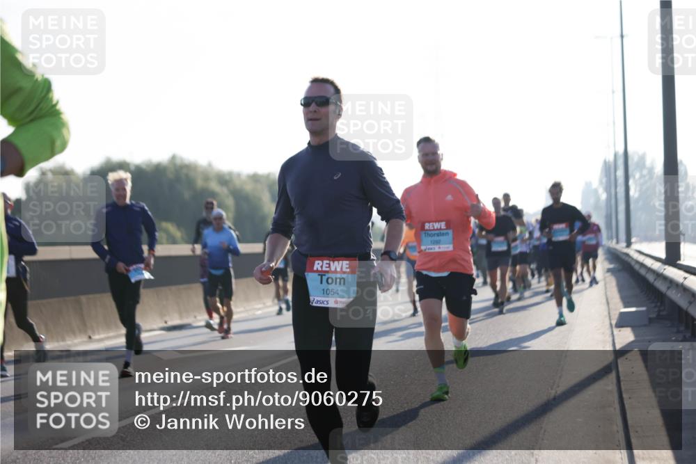 03.10.2025 - Köhlbrandbrückenlauf Jannik Wohlers http://msf.ph/oto/9060275 03.10.2025 09:14:44 Position 3 1054, 1292 meine-sportfotos.de