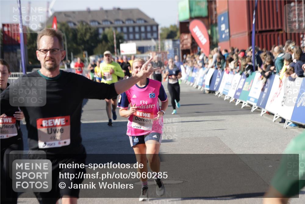 03.10.2025 - Köhlbrandbrückenlauf Jannik Wohlers http://msf.ph/oto/9060285 03.10.2025 13:12:45 Ziel 4048, 4391, 4392, 4527, 4609, 4855, 4858, 4864, 4873, 4975, 5874, 5916, 6466, 6588, 6791 meine-sportfotos.de