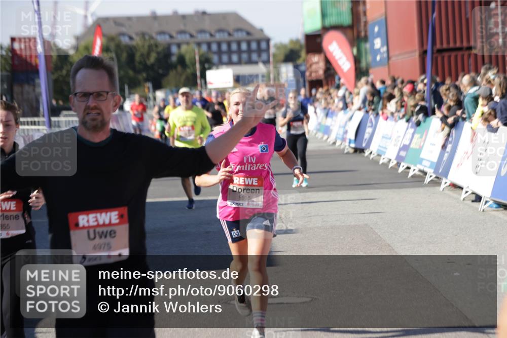 03.10.2025 - Köhlbrandbrückenlauf Jannik Wohlers http://msf.ph/oto/9060298 03.10.2025 13:12:45 Ziel 4048, 4391, 4392, 4527, 4609, 4855, 4858, 4864, 4873, 4975, 5874, 5916, 6466, 6588, 6791 meine-sportfotos.de