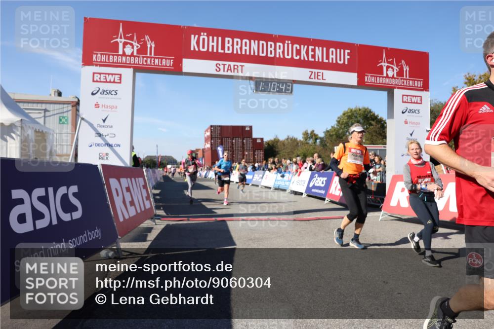 03.10.2025 - Köhlbrandbrückenlauf Lena Gebhardt http://msf.ph/oto/9060304 03.10.2025 13:10:43 Ziel 4081, 4386, 4412, 4488, 4514, 5229, 5383, 5410, 5738, 5753, 5889, 6177, 6269, 6273, 6779 meine-sportfotos.de