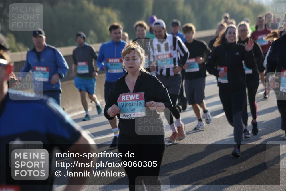 03.10.2025 - Köhlbrandbrückenlauf Jannik Wohlers http://msf.ph/oto/9060305 03.10.2025 09:22:35 Position 3 1748 meine-sportfotos.de