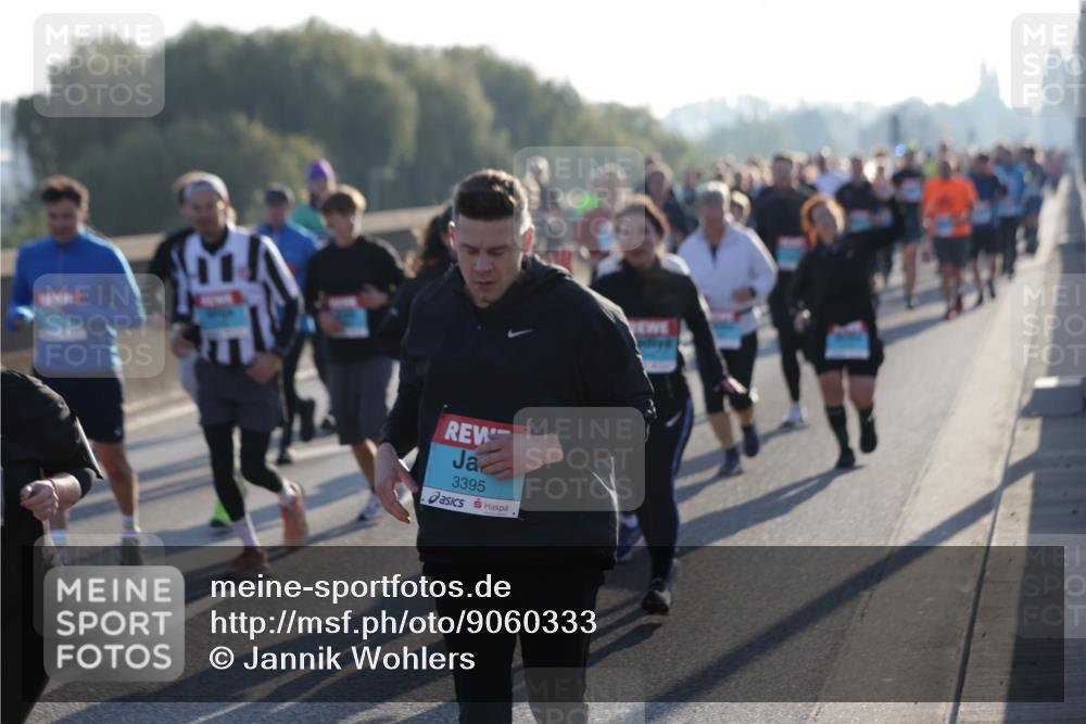 03.10.2025 - Köhlbrandbrückenlauf Jannik Wohlers http://msf.ph/oto/9060333 03.10.2025 09:22:37 Position 3 3395 meine-sportfotos.de