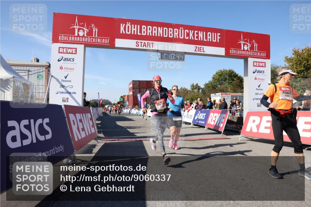 03.10.2025 - Köhlbrandbrückenlauf Lena Gebhardt http://msf.ph/oto/9060337 03.10.2025 13:10:45 Ziel 4081, 4412, 4488, 4514, 5410, 5753, 5791, 6269, 6273 meine-sportfotos.de
