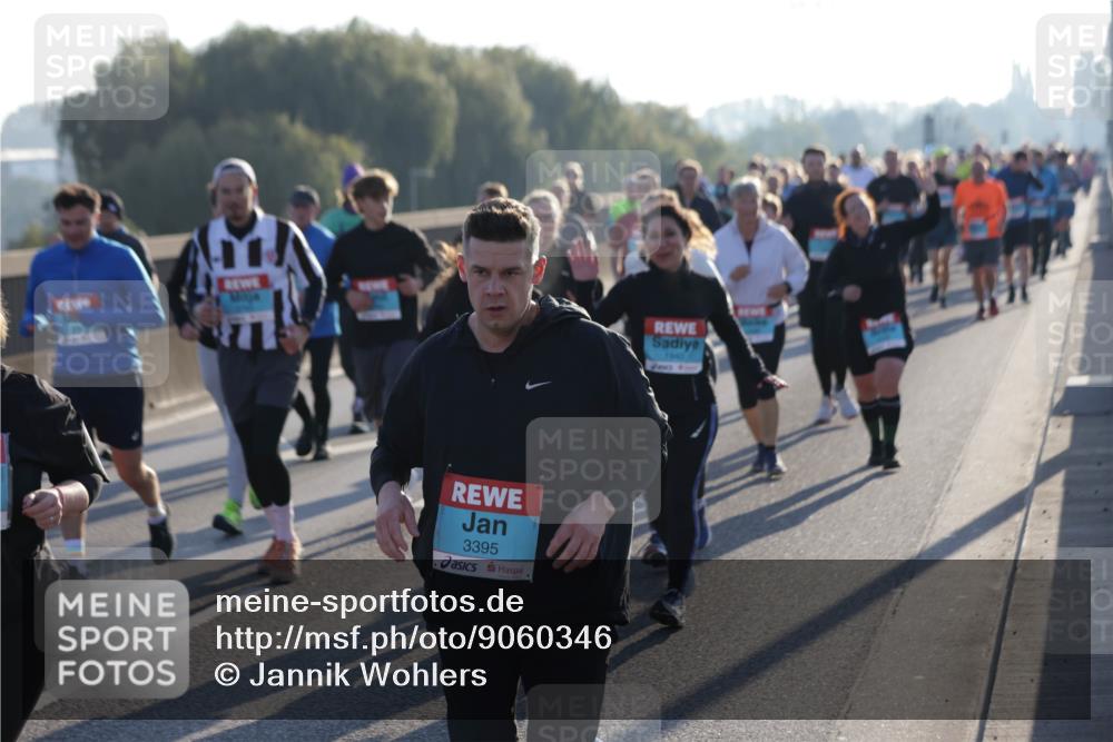 03.10.2025 - Köhlbrandbrückenlauf Jannik Wohlers http://msf.ph/oto/9060346 03.10.2025 09:22:37 Position 3 3395, 1940 meine-sportfotos.de